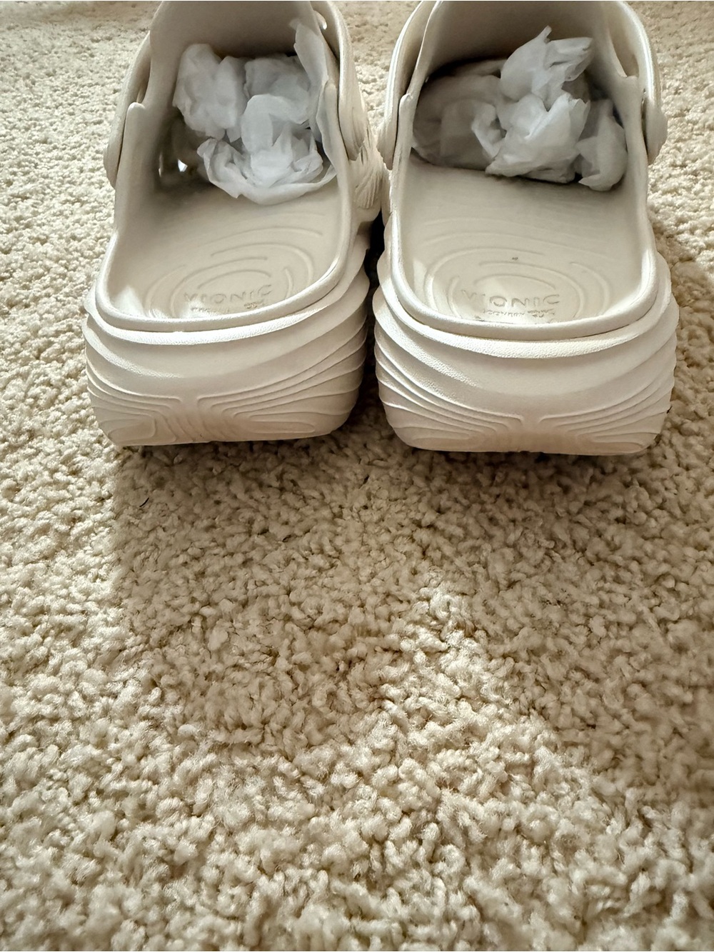 Vionic Relax Cream Slip-On Clog - Comfort. Size Women 10. - Picture 4 of 9